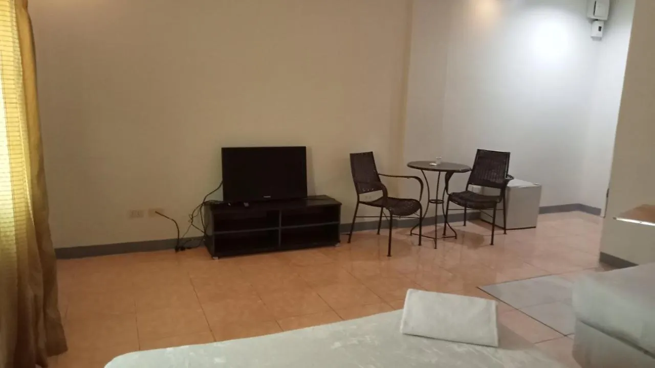 Euroasia Annex By Bluebookers Анхелес 3*,  Филиппины
