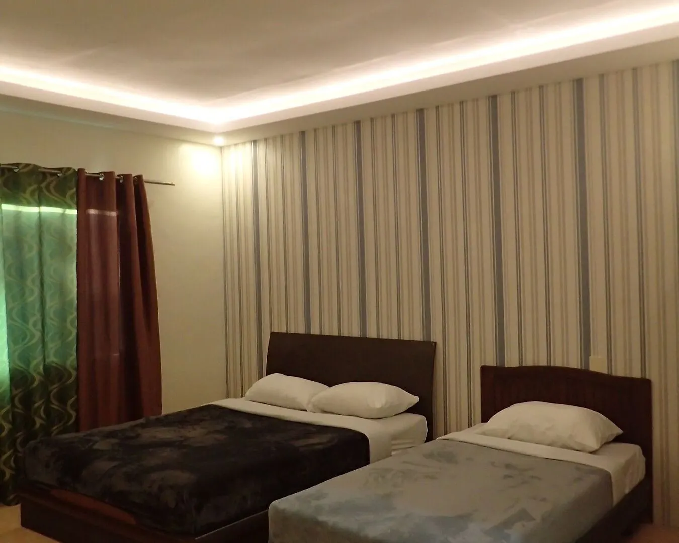 Отель Euroasia Annex By Bluebookers Анхелес